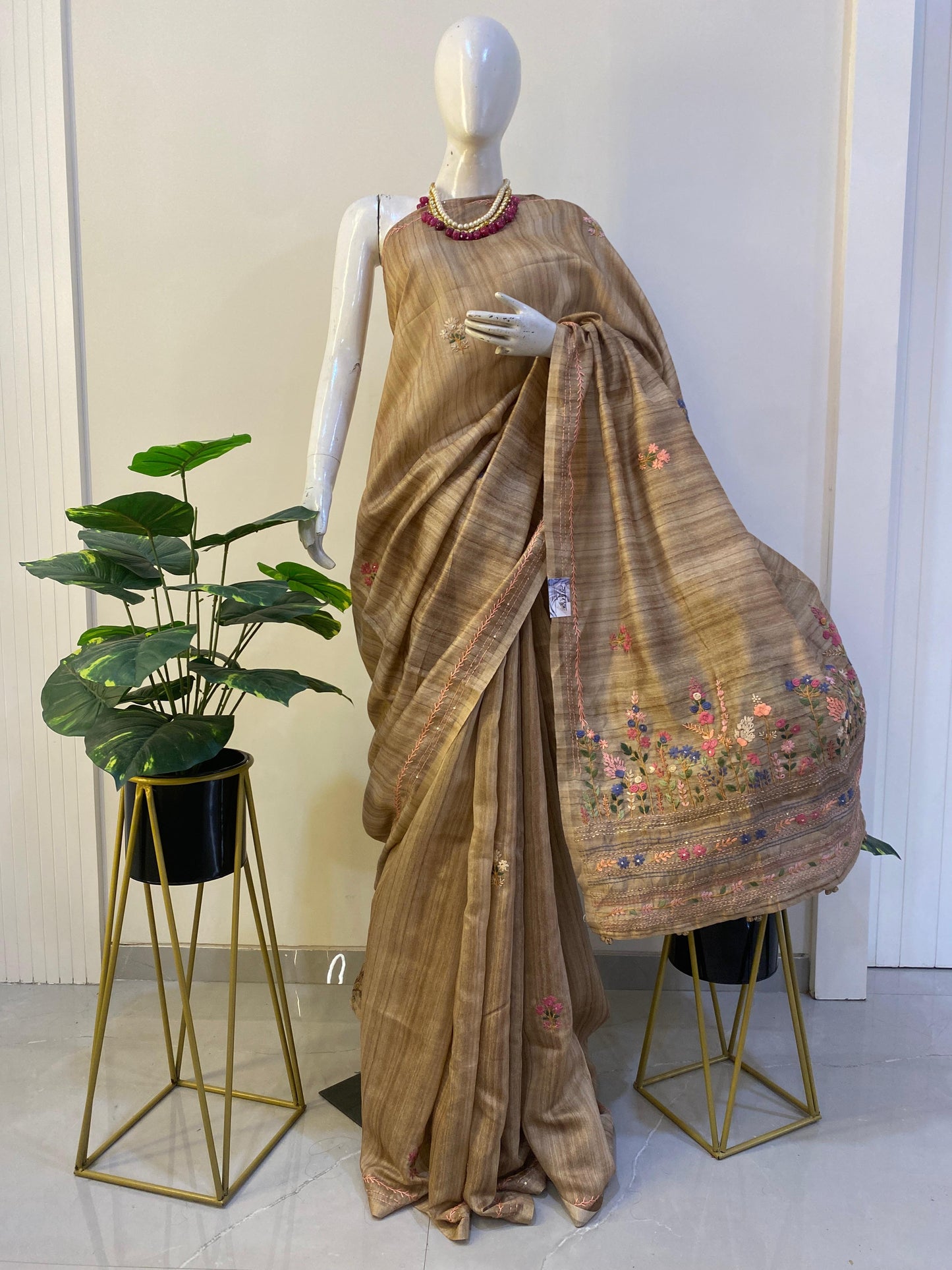 Raw silk Saree - Sutra Saree